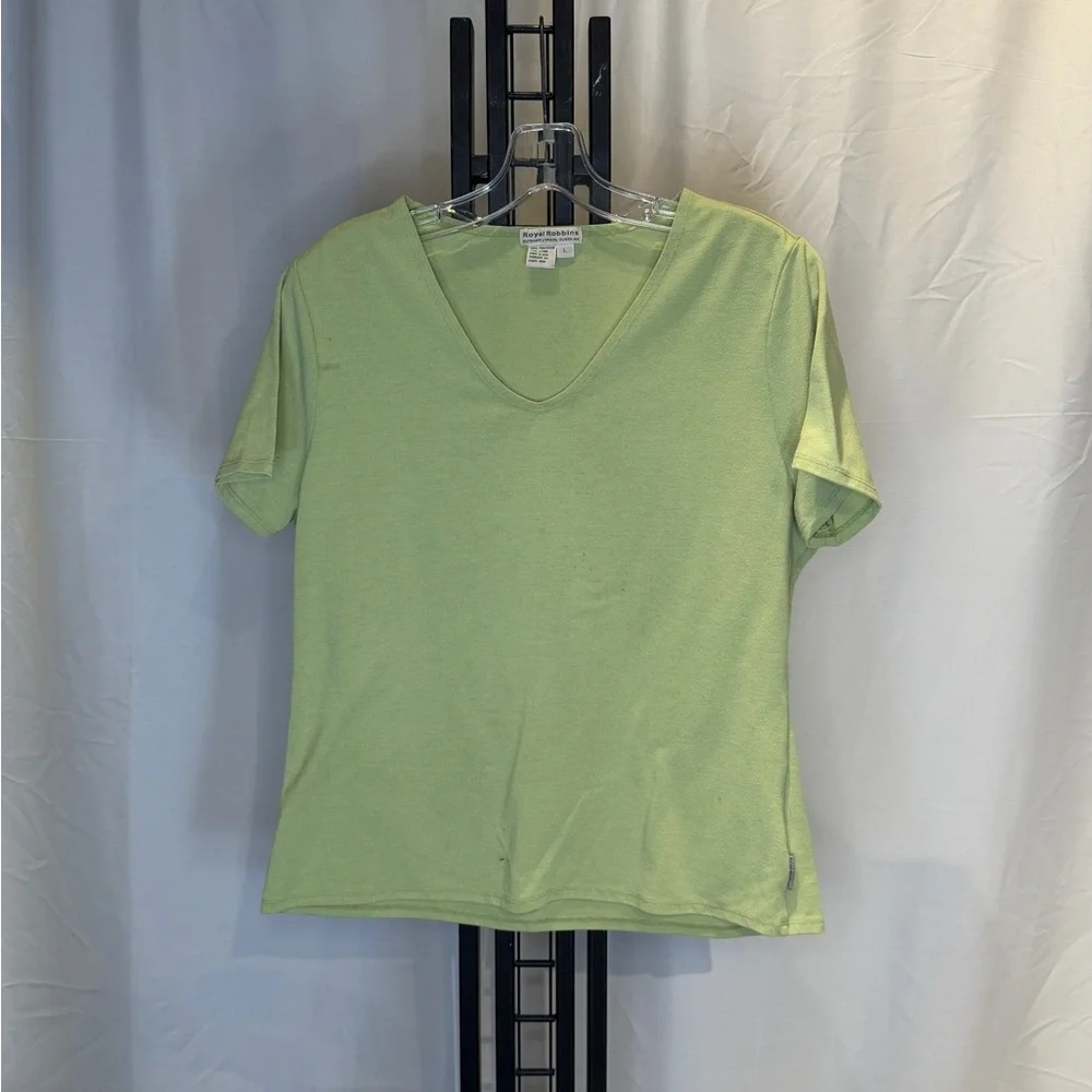 Royal Robbins Light Green V-Neck Short Sleeve Tee - Picture 1 of 4